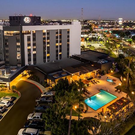Hotel Doubletree By Hilton Carson Extérieur photo