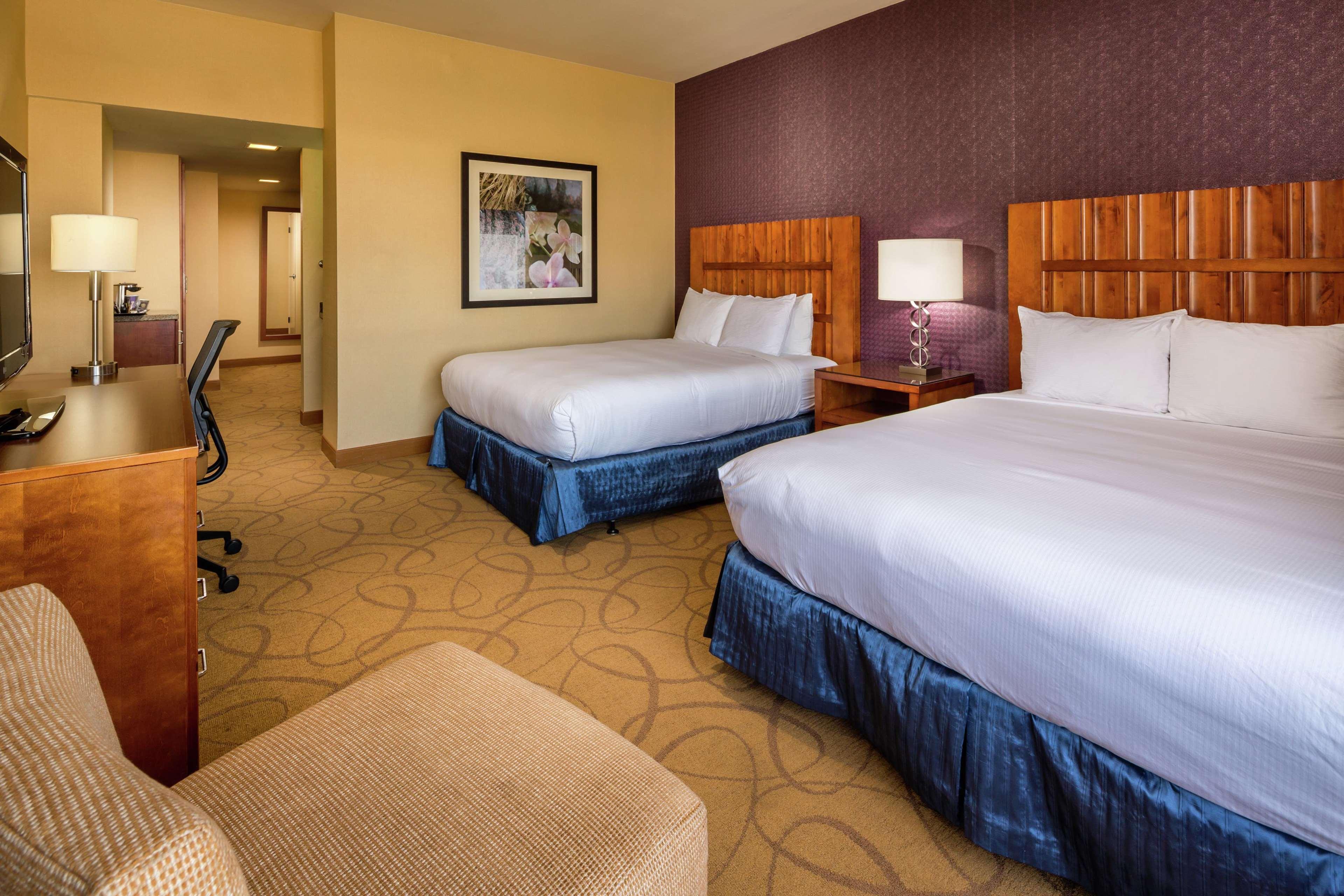 Hotel Doubletree By Hilton Carson Extérieur photo