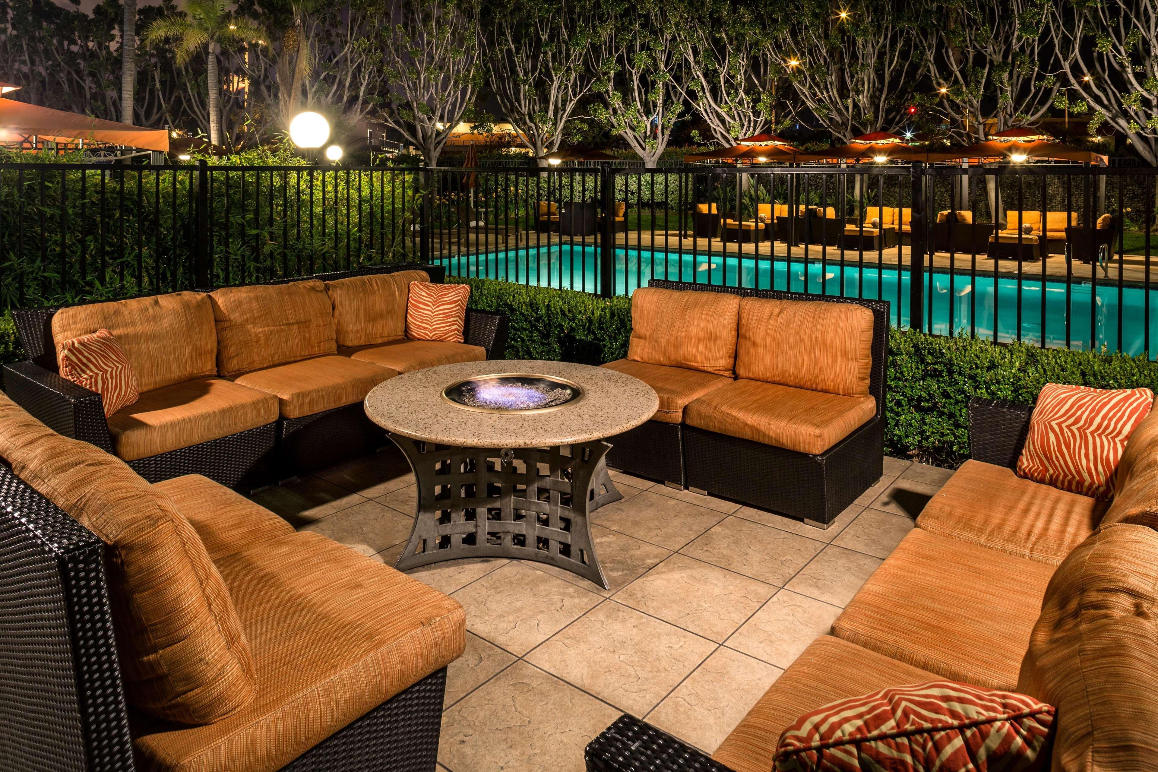 Hotel Doubletree By Hilton Carson Extérieur photo