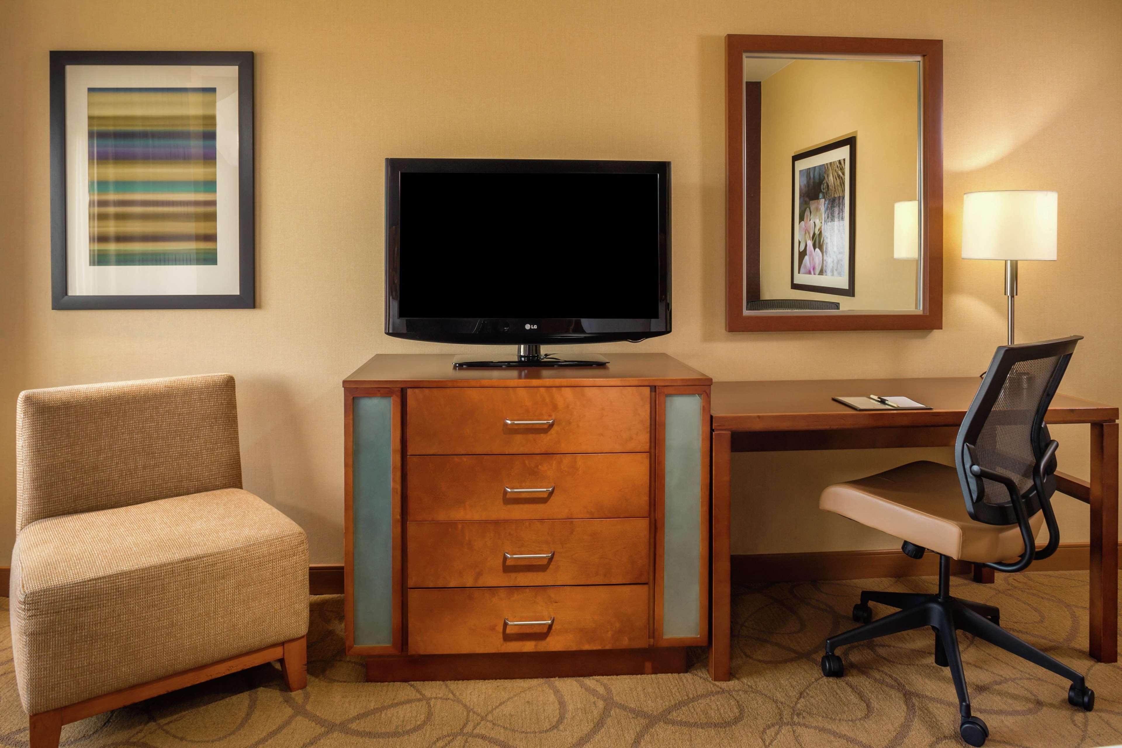 Hotel Doubletree By Hilton Carson Extérieur photo