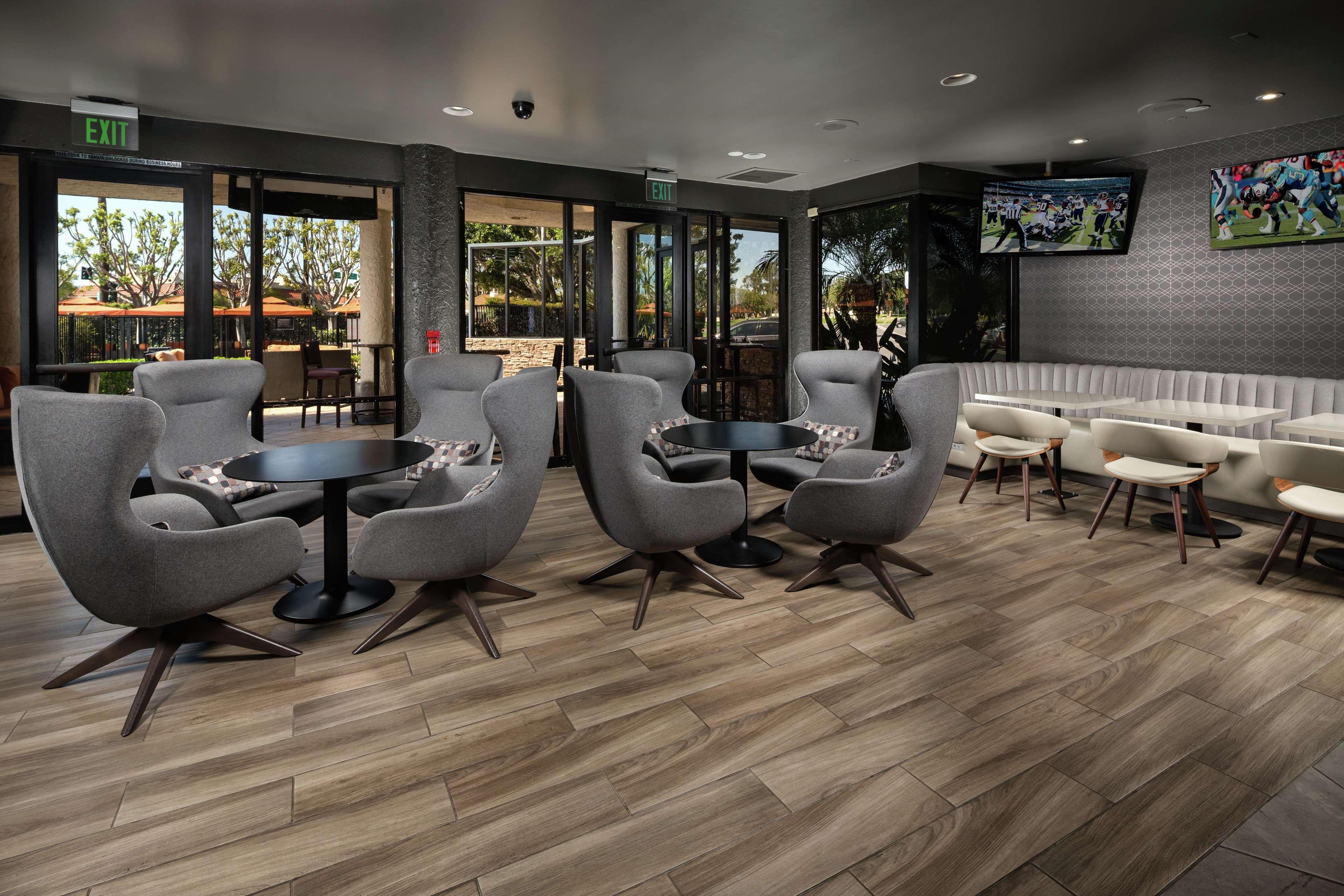 Hotel Doubletree By Hilton Carson Extérieur photo
