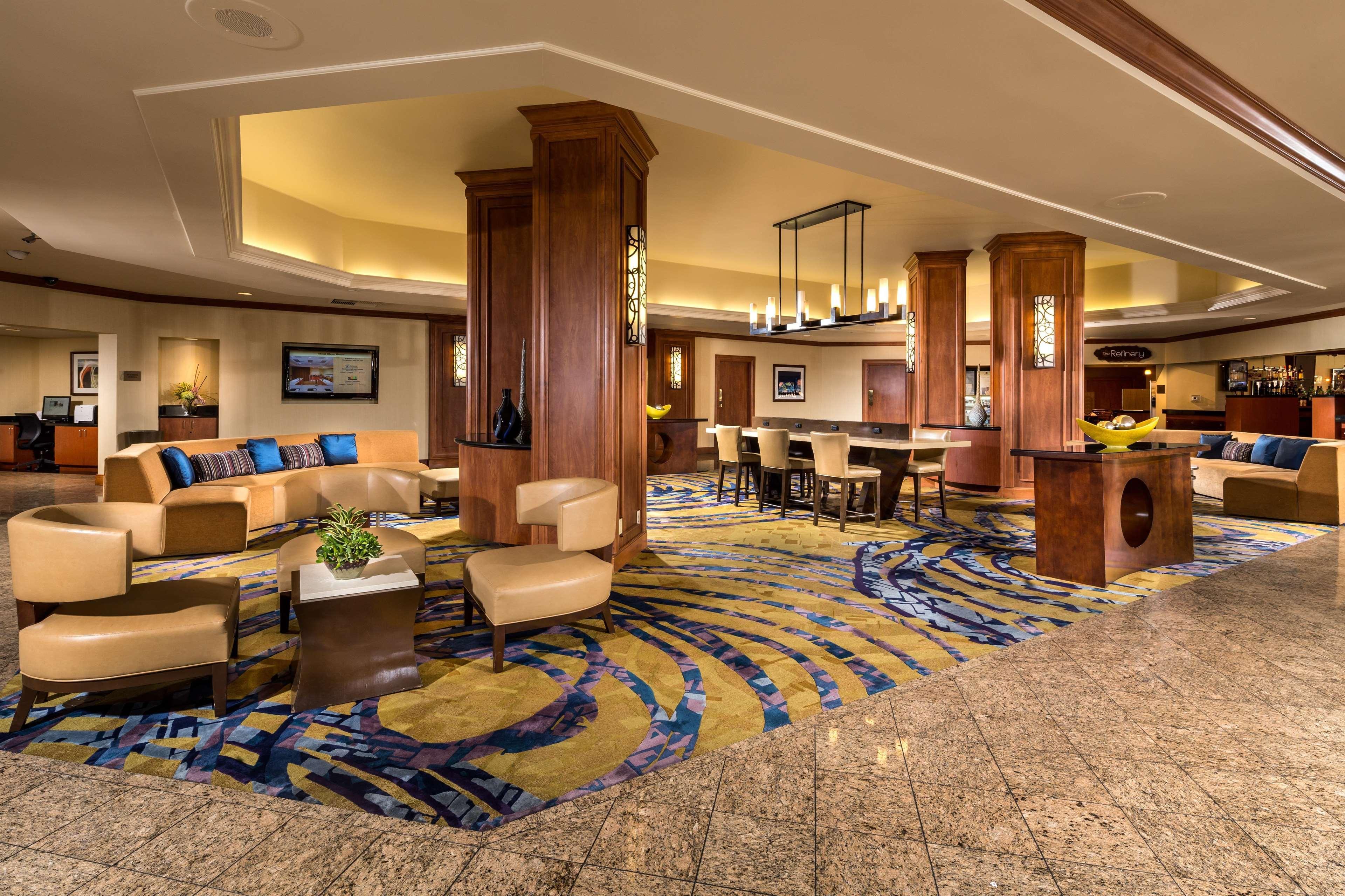 Hotel Doubletree By Hilton Carson Extérieur photo