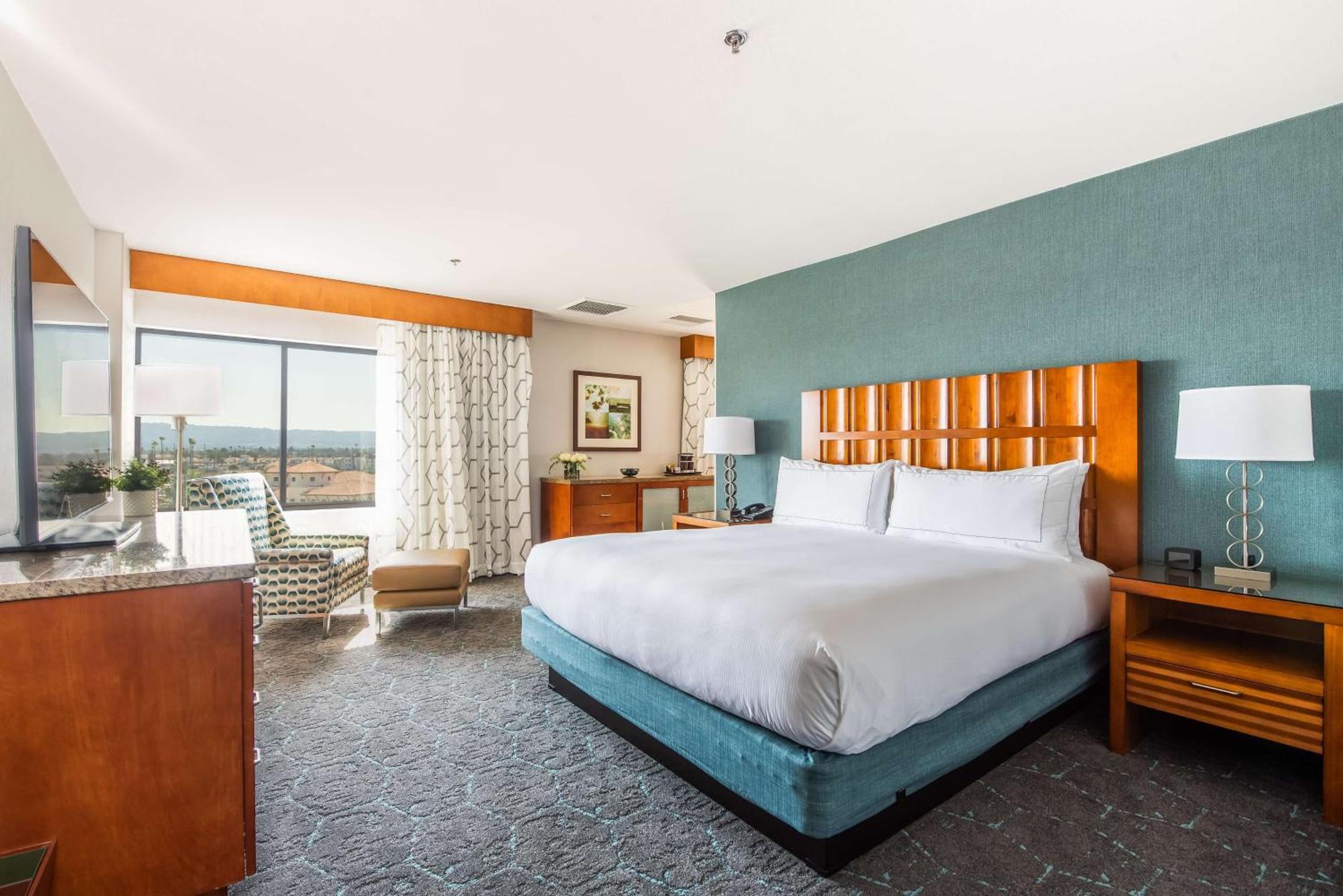 Hotel Doubletree By Hilton Carson Extérieur photo