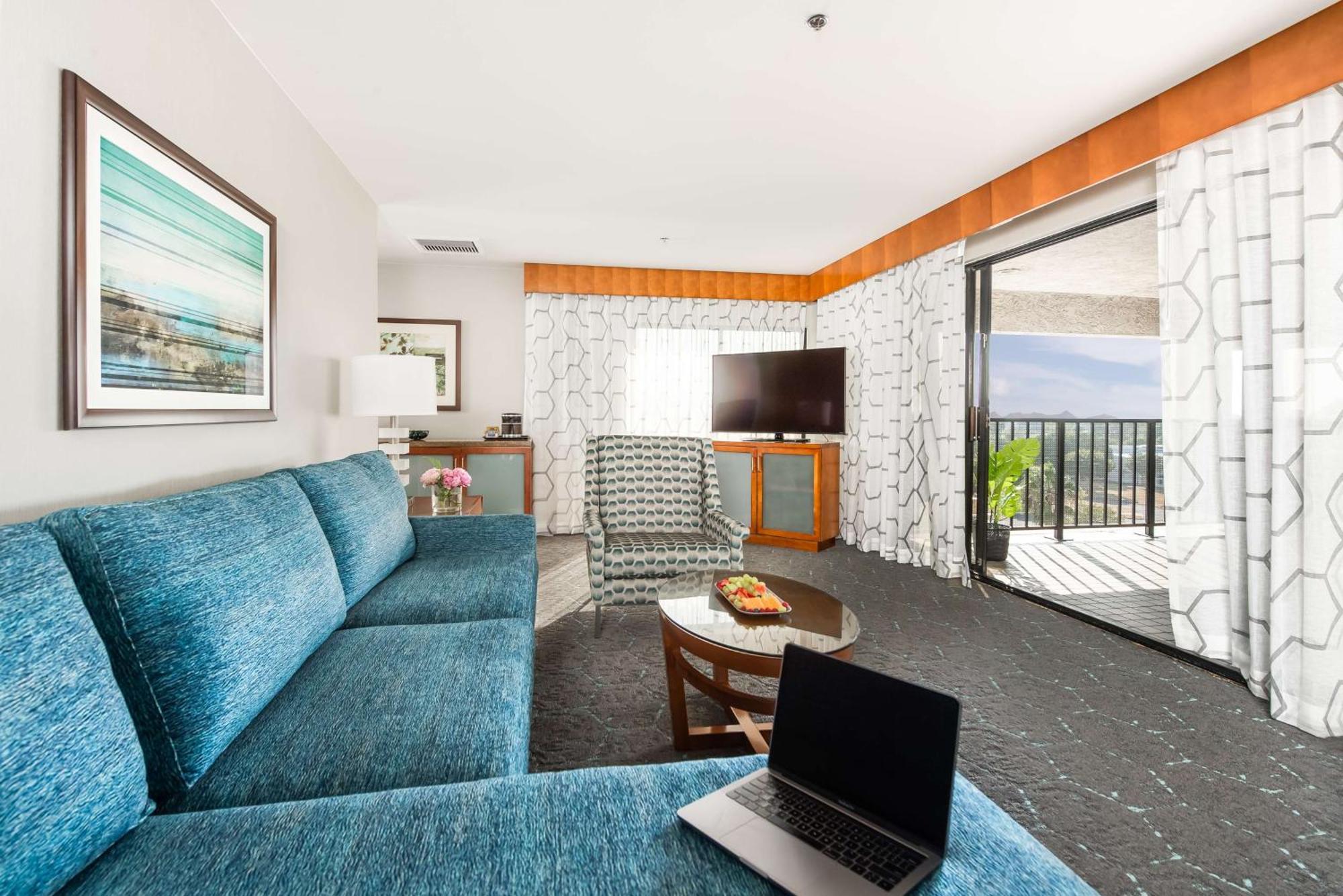 Hotel Doubletree By Hilton Carson Extérieur photo