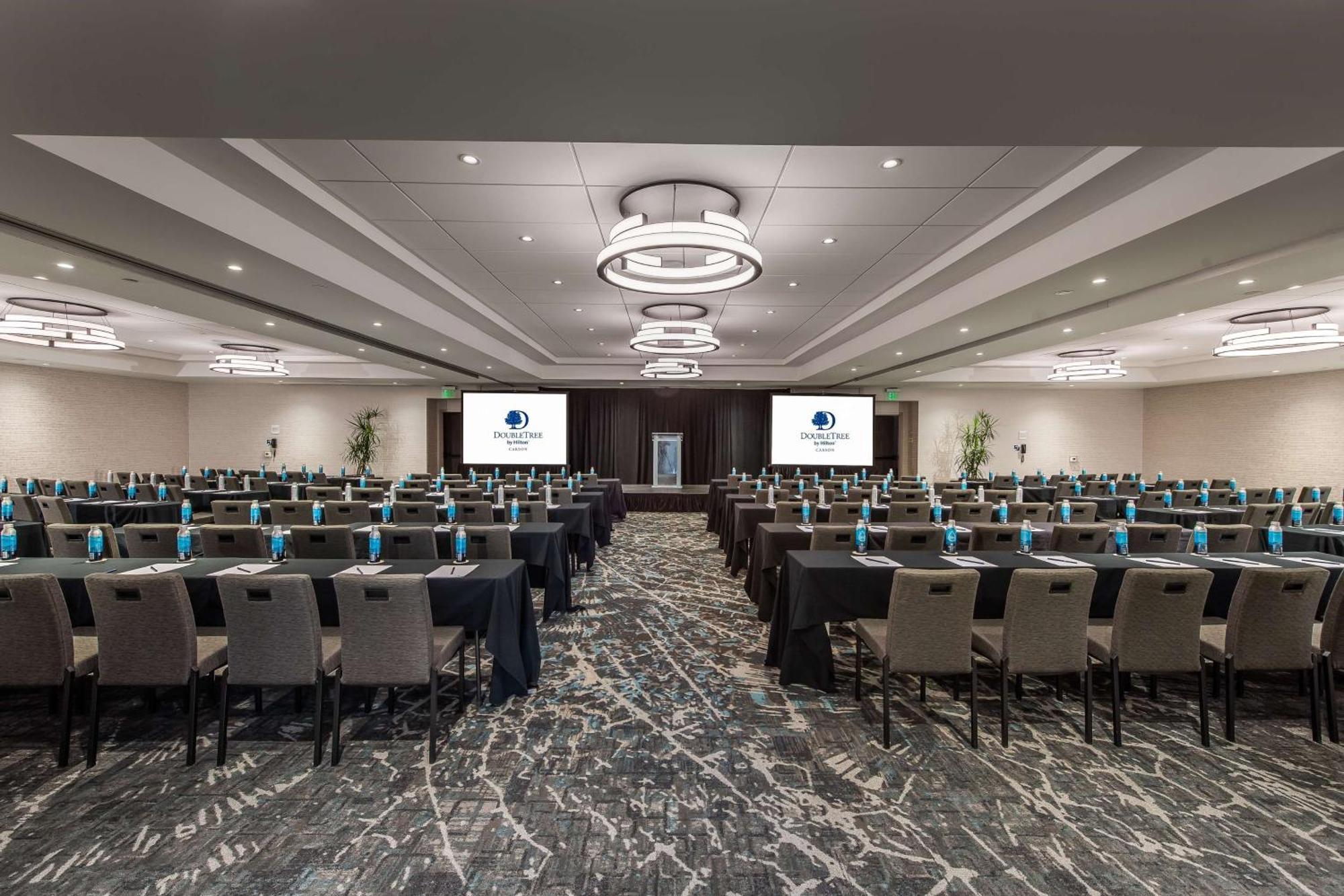 Hotel Doubletree By Hilton Carson Extérieur photo