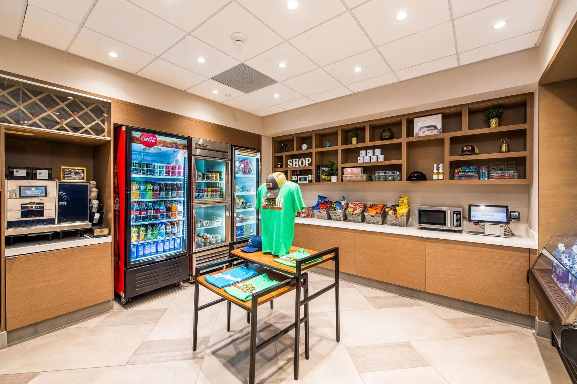 Hotel Doubletree By Hilton Carson Extérieur photo