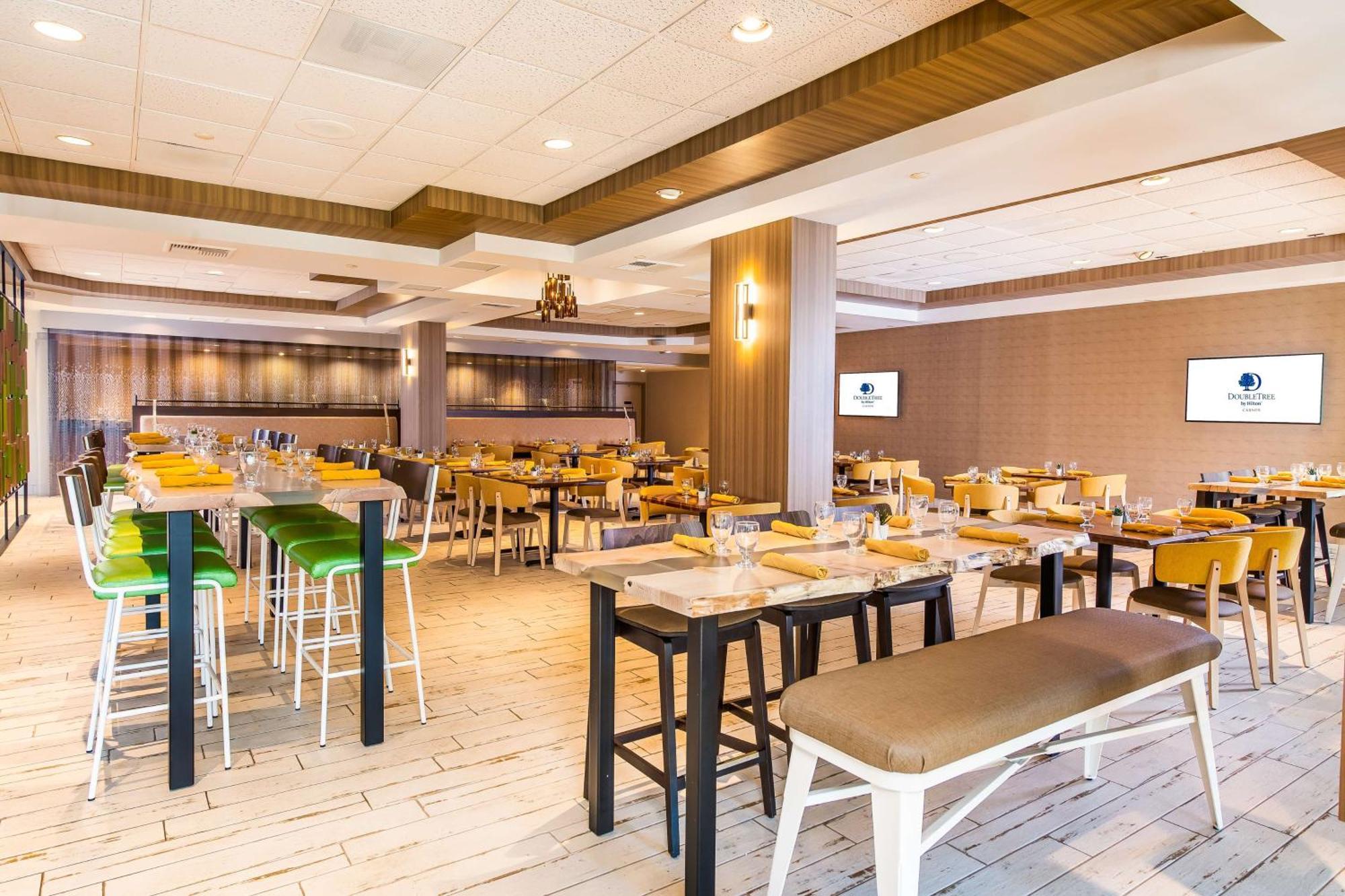 Hotel Doubletree By Hilton Carson Extérieur photo
