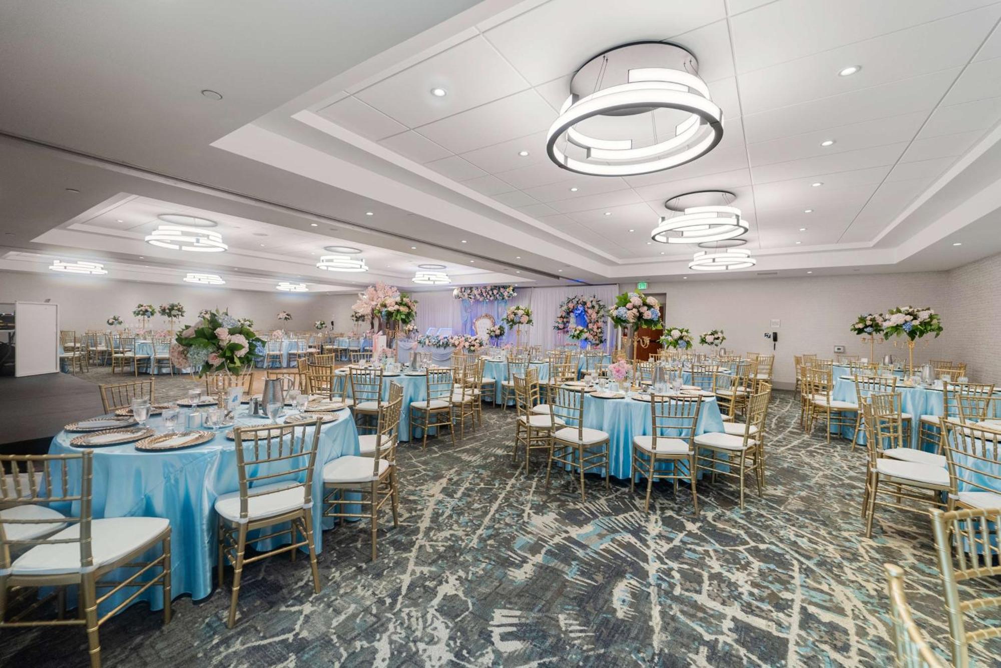 Hotel Doubletree By Hilton Carson Extérieur photo